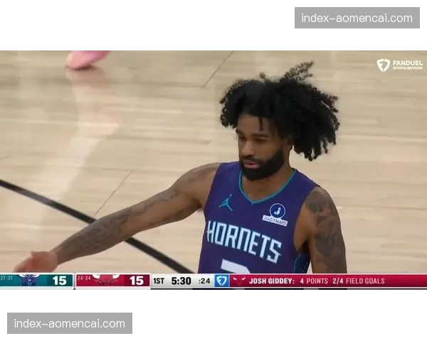 黄蜂公牛重谈交易达成4换2，科比-怀特体检发现左小腿伤情