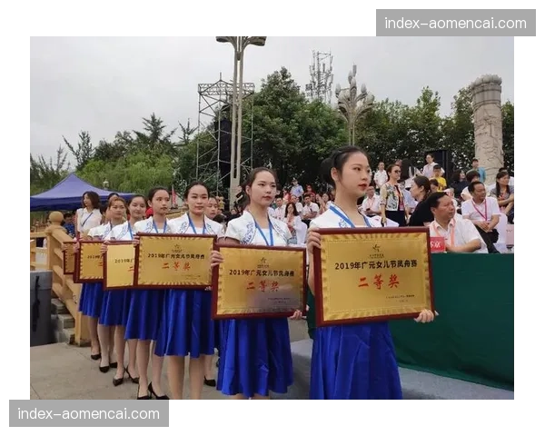 通讯：从入场到散场，记录一场德甲比赛的安保与志愿者工作